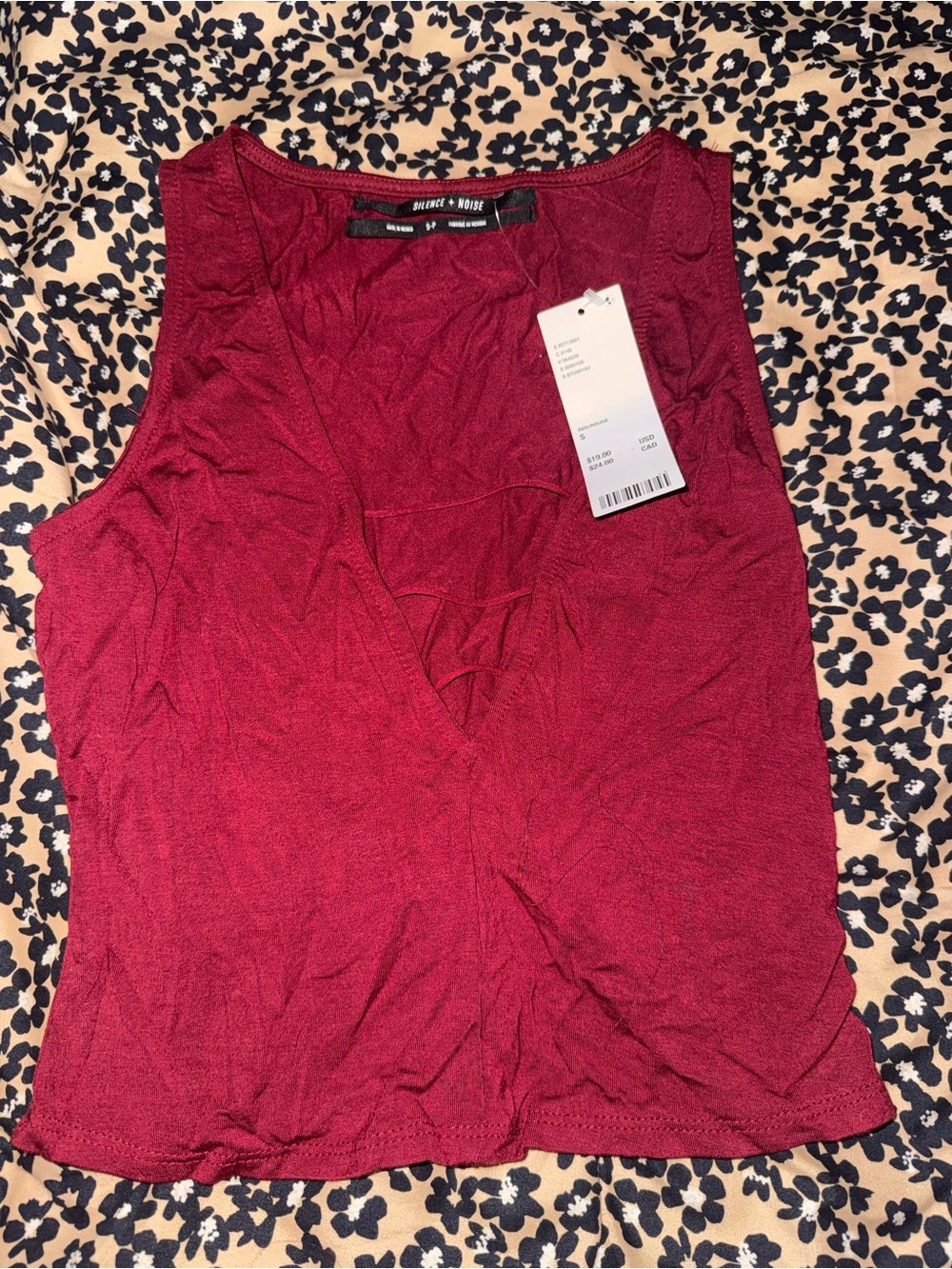 silence + noise urban outfitters burgundy V-neck tank